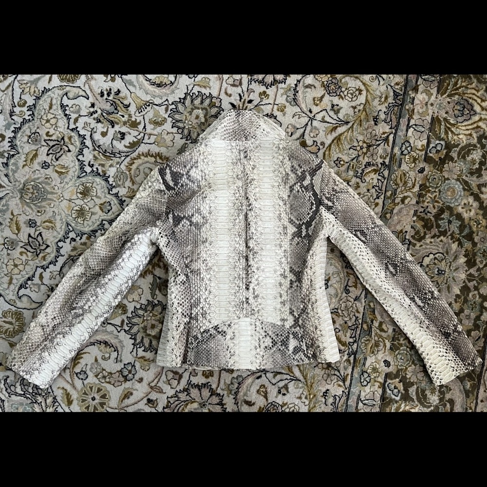 Michael Kors Collection real Snakeskin python Cream beige coat jacket s small - Picture 6 of 15